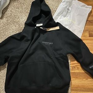 Essentials fear of god black hoodie sz large